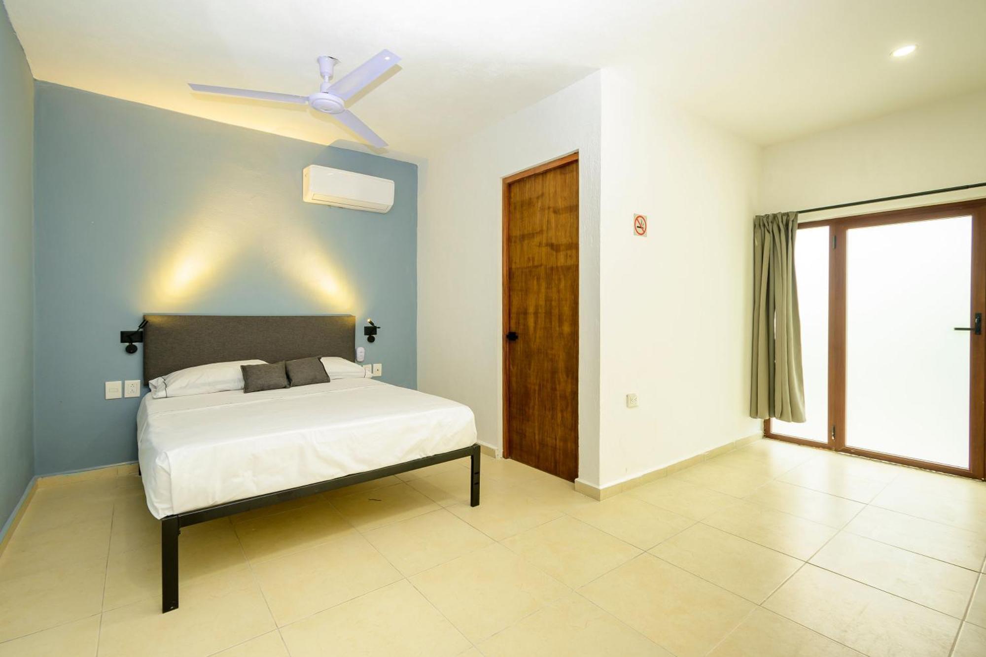 Hotel Paso Del Mar Playa Del Carmen Bagian luar foto